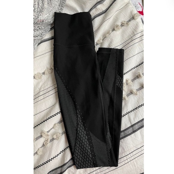 Lululemon leggings - Picture 2 of 5